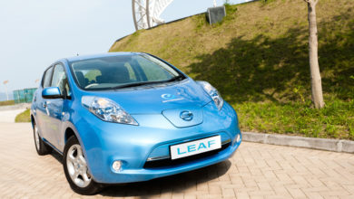 ניסאן ליף כחולה