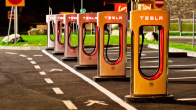 עמדות Supercharger של חברת Tesla