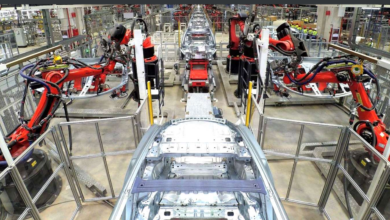 פס הייצור של הטסלה מודל 3 במפעל הגיגפקטורי של טסלה בשנגחאי