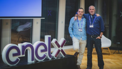 שני היזמים של Make My Day