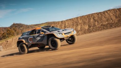 רכב מירוץ חשמלי של GCK Motors בשטח