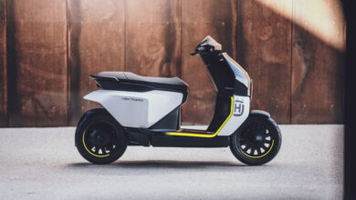 קונספט של קטנוע חשמלי מבית הוסקוורנה - וקטור