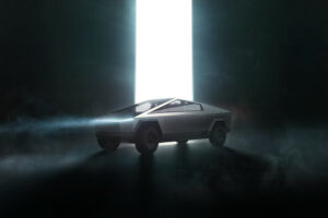 טסלה סייברטראק