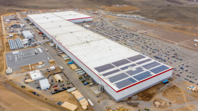 מבט על על המפעל של טסלה בנבדאה