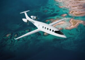 אליס מטוס חשמלי של Eviation בטיסה מעל אוקיאנוס