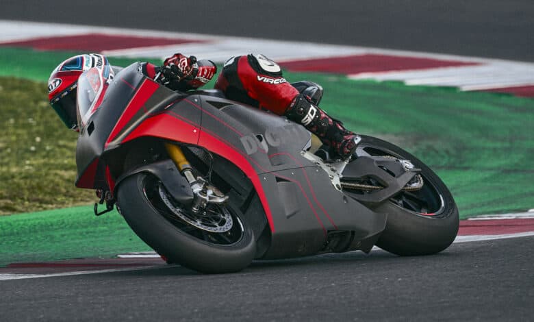 דוקאטי V21L חשמלי המיועד ל-MotoE על המסלול