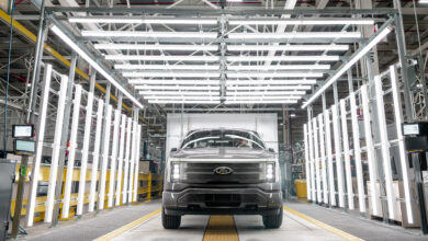 פורד F150 לייטנינג בפס הייצור