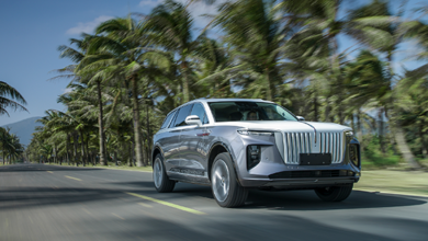 הונגצ׳י E-HS9 בנסיעה