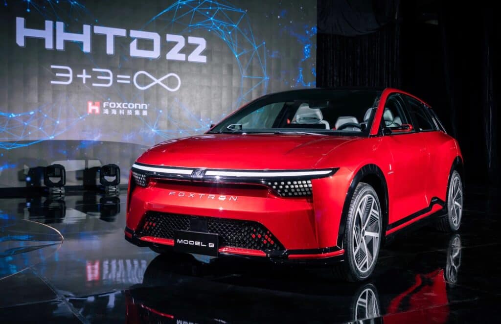 הקרוסאובר החשמלי החדש של פוקסקון, מודל B