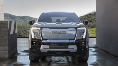 טנדר חשמלי GMC