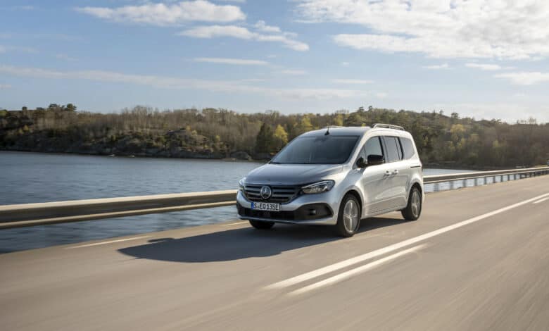 מיניוואן חשמלי של מרצדס - EQT