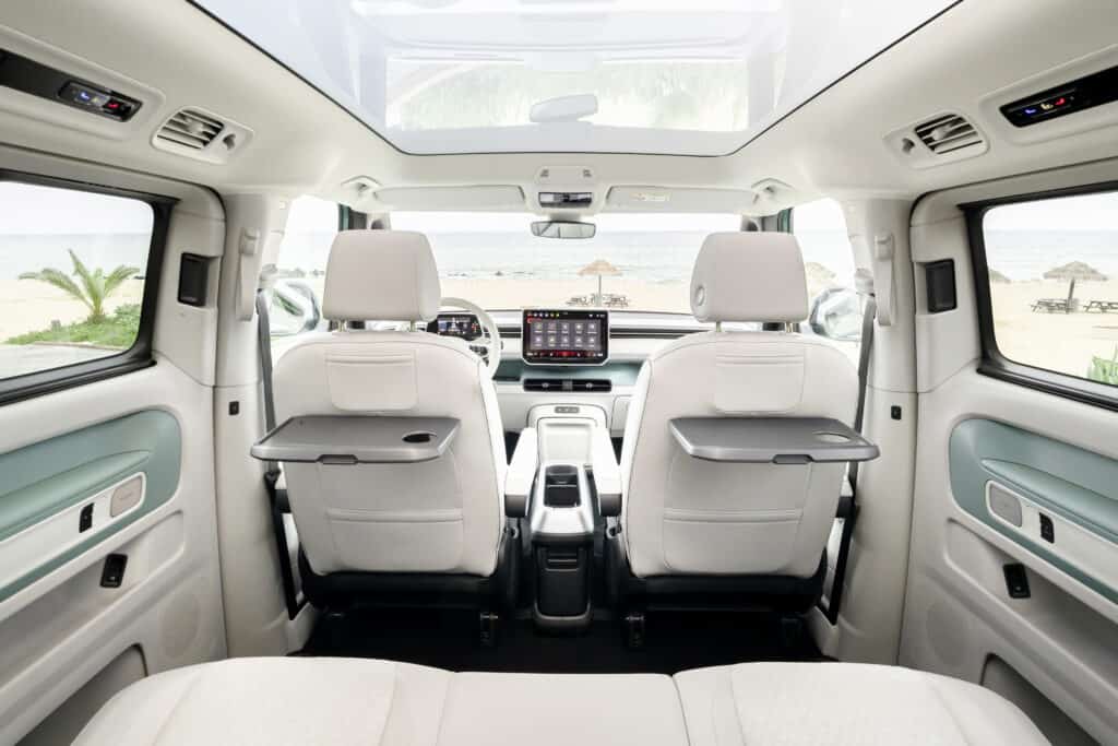 פנים הרכב של ה-ID.Buzz החדשה