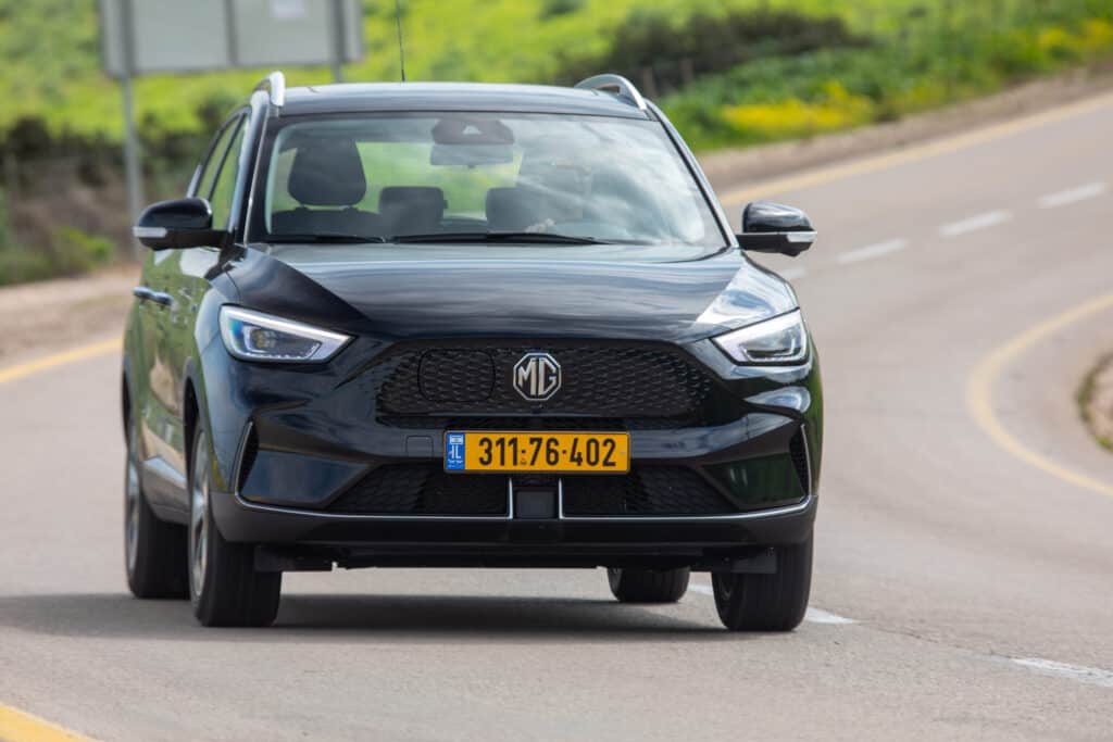 MG ZS EV החדשה בנסיעה בישראל