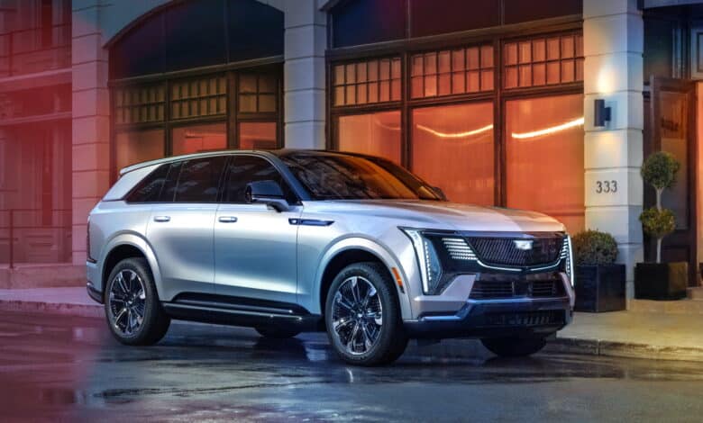 קאדילק אקסלייד IQ מבט חיצוני על הרכב