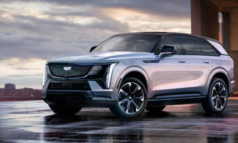 קאדילק אקסלייד IQ מבט חיצוני על הרכב