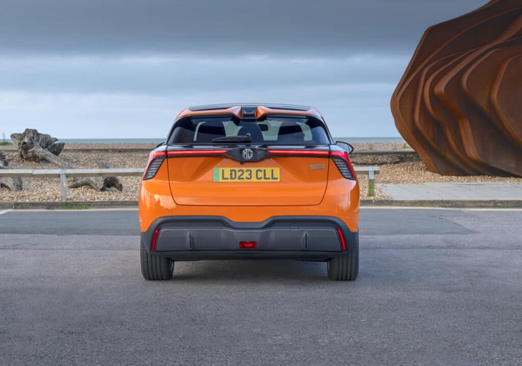 החלק האחורי של ה-MG4 בגרסת ה-Extended Range