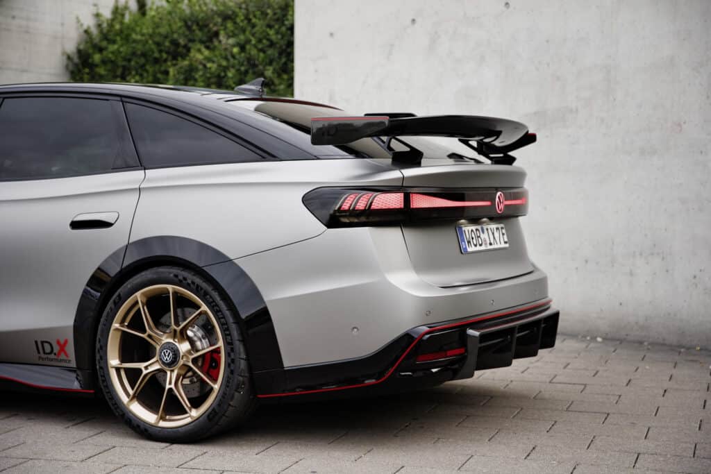 הכנף האחורית של הפולקסווגן ID.X פרפורמנס