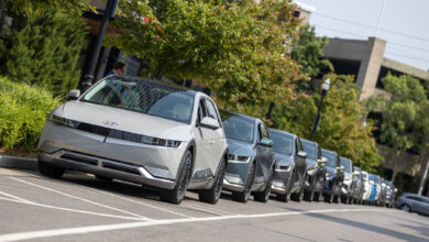 צי של רכבי יונדאי איוניק 5 בשורה