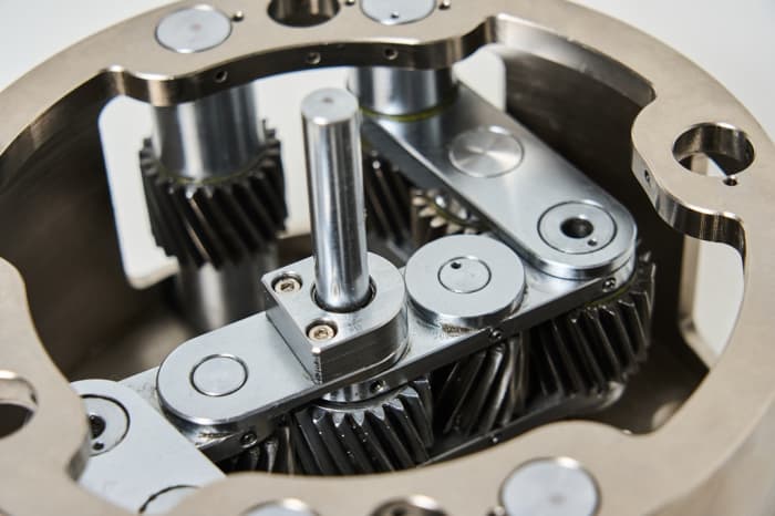 הצגה של גלגלי השיניים הממוקמים בתוך הגלגל של יונדאי Uni Wheel