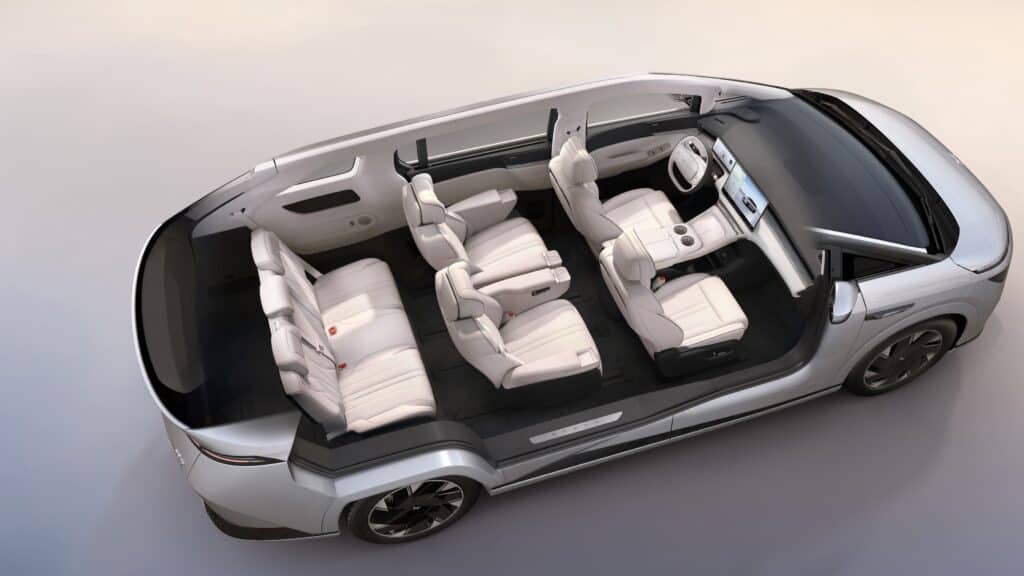 מבט על תצורת המושבים של אקספנג X9