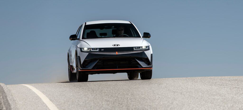 יונדאי איוניק 5 N