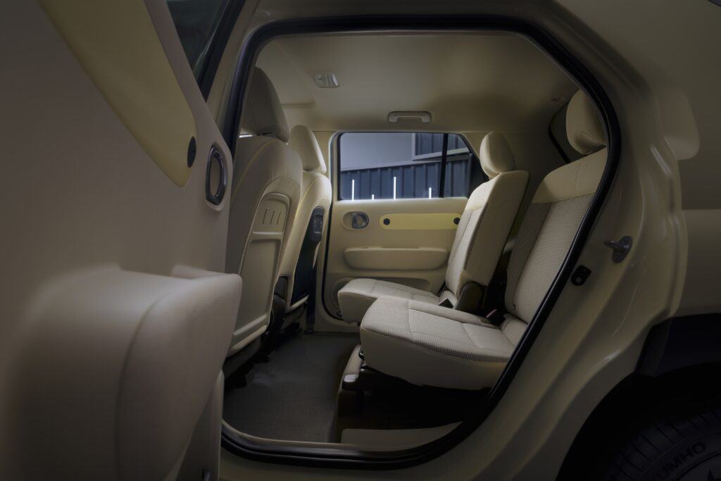 שני המושבים האחוריים ביונדאי אינסטר