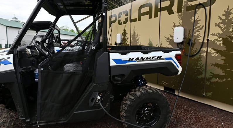 עמדות הטעינה של פולאריס בשטח