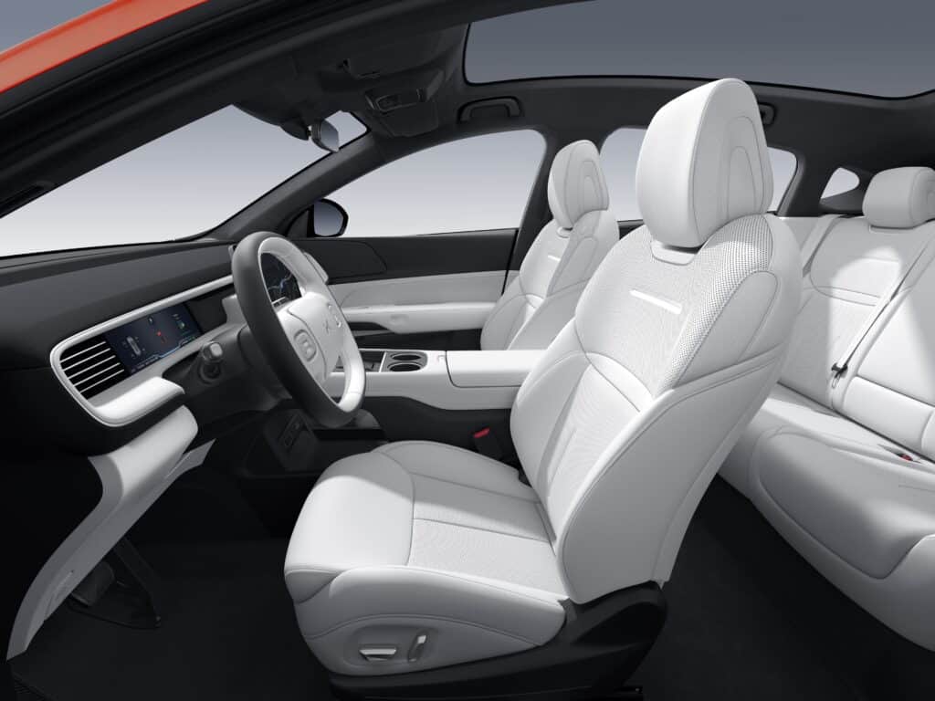 פנים הרכב וסביבת הנהג של אקספנג G6