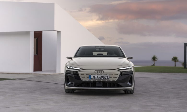 מבט קדמי על אאודי A6 אי-טרון