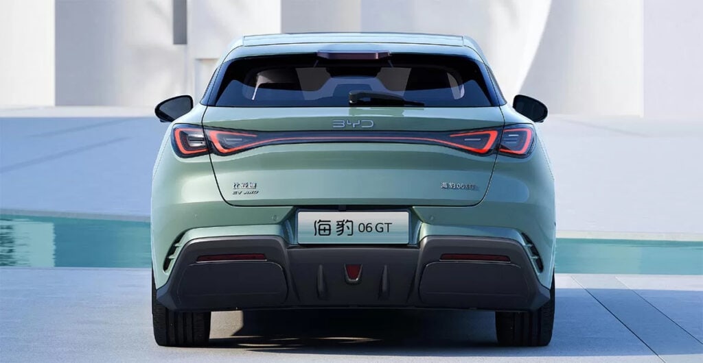 מבט אחורי על BYD סיל 06 GT