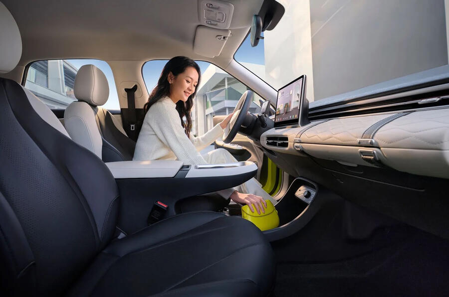 נאמי בוקס רכב חשמלי קטן