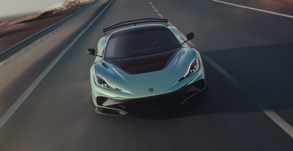 רימאק נברה R על הכביש