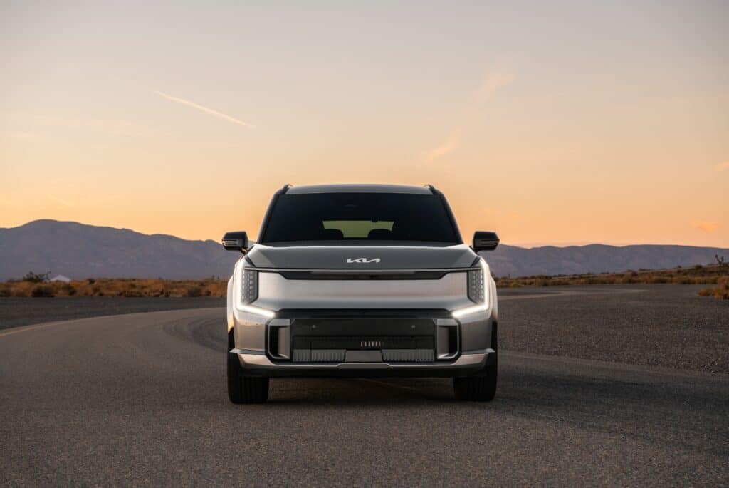 מבט קדמי על קיה EV9 GT