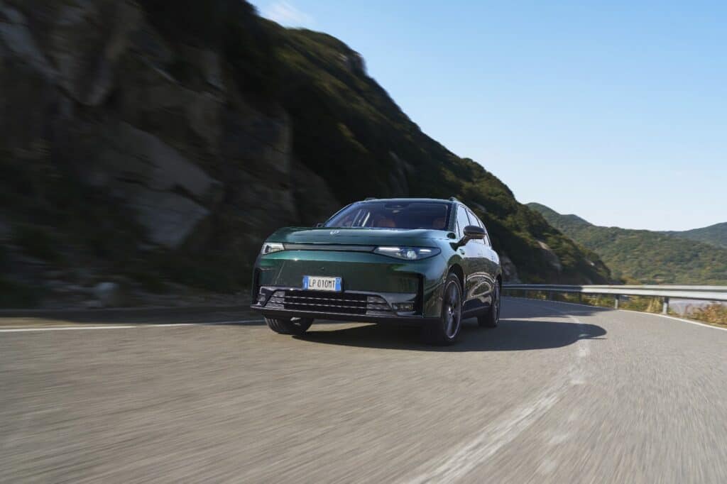 ליפמוטור C10 בנסיעה בכביש