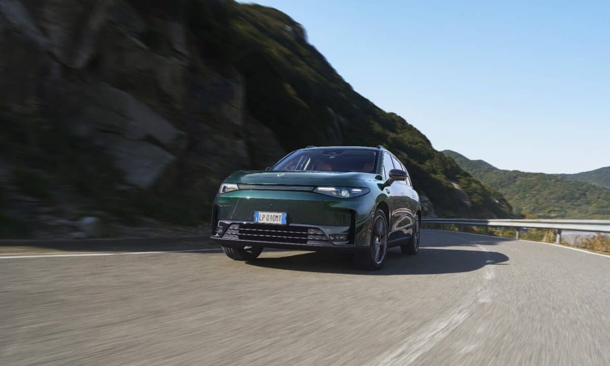 ליפמוטור C10 בנסיעה בכביש