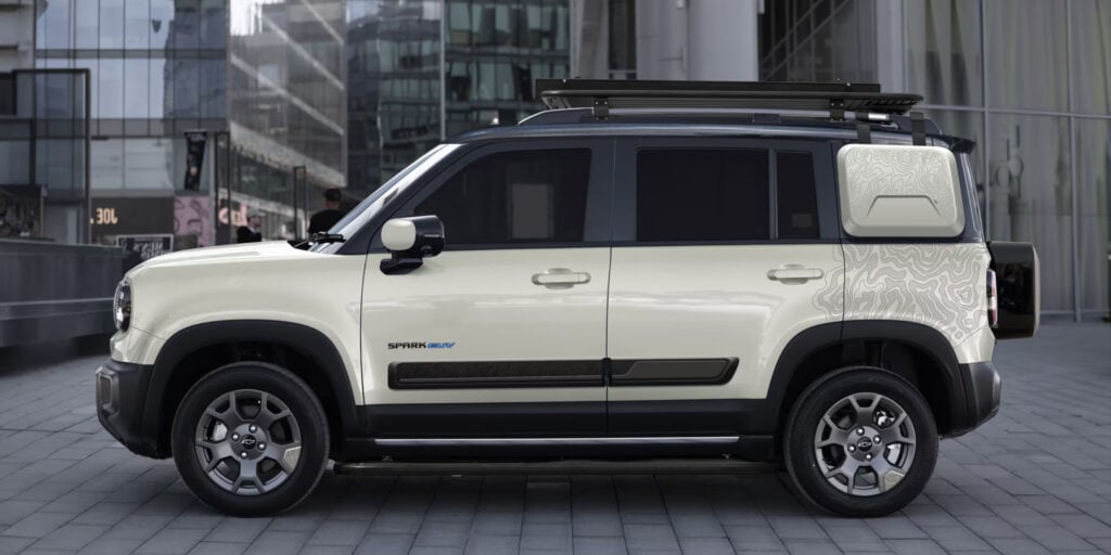 מבט צד על שברולט ספארק EUV חשמלי