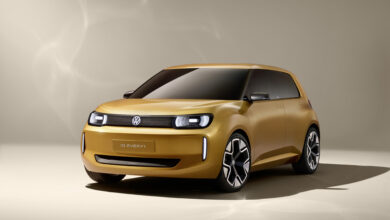 פולקסווגן ID.Every1 בצבע צהוב מבט קדמי