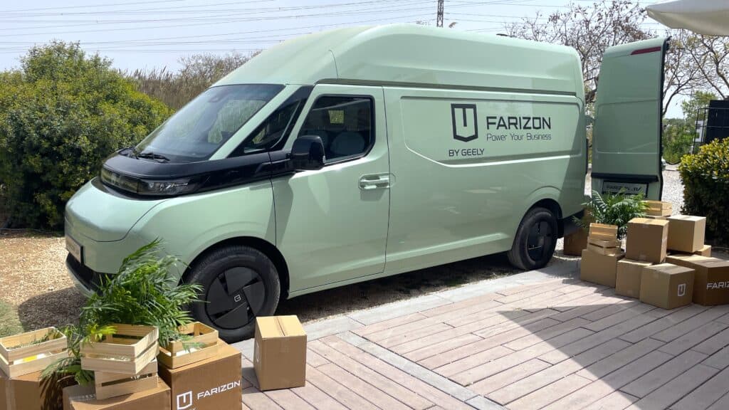 מבט צד על פאריזון סופר וואן