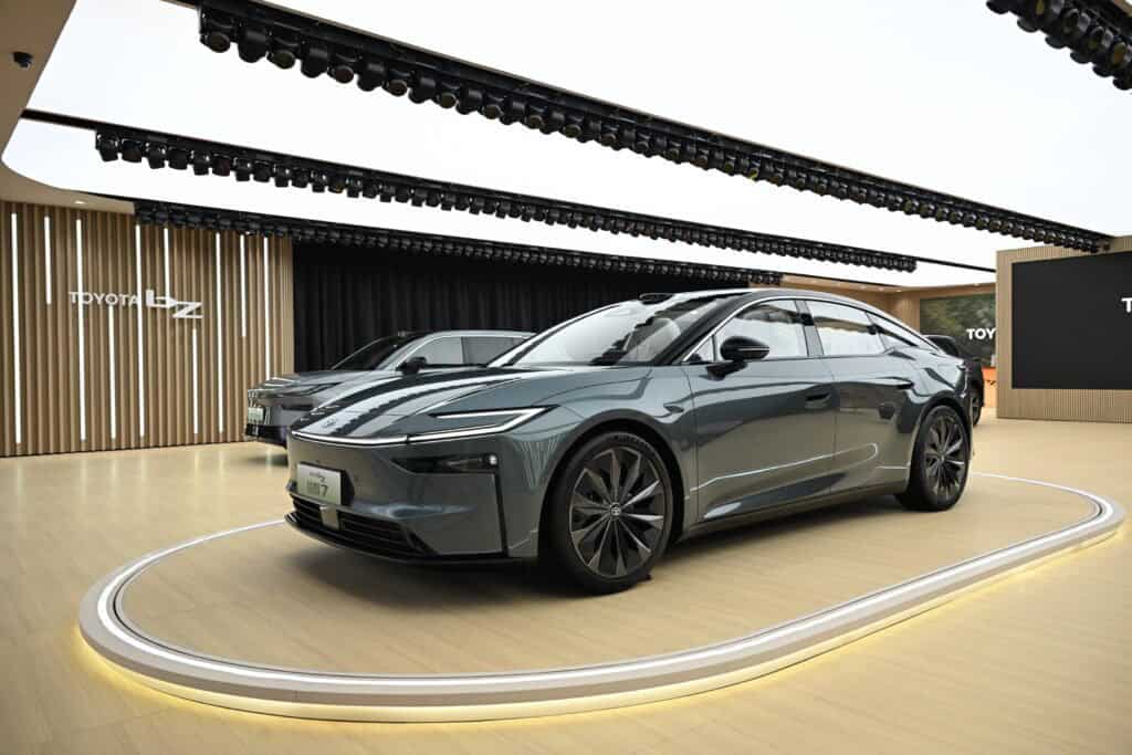 טויטה b7Z חשמלית