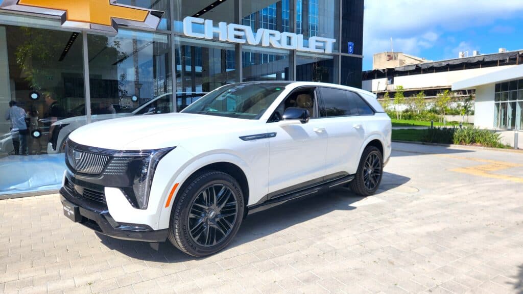 קאדילק אסקלייד חשמלי בישראל