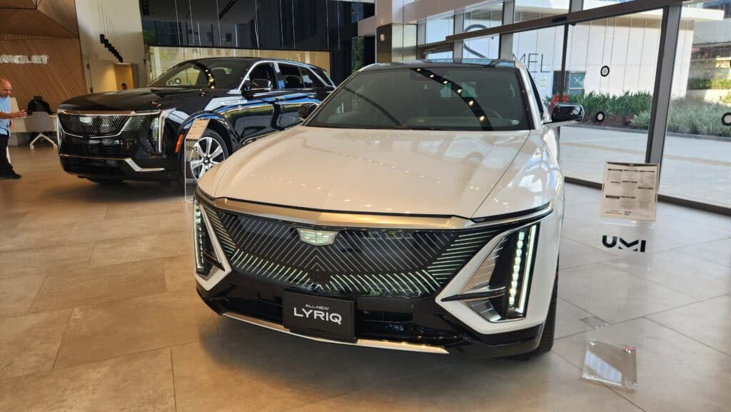 קאדילק ליריק חשמלי