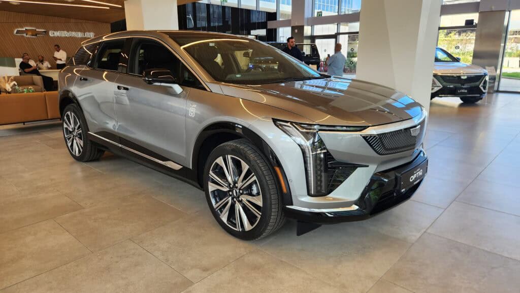 מבט צד על קאדילק אופטיק חשמלי