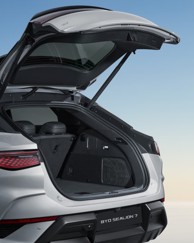 תא המטען של של BYD סיליון 7