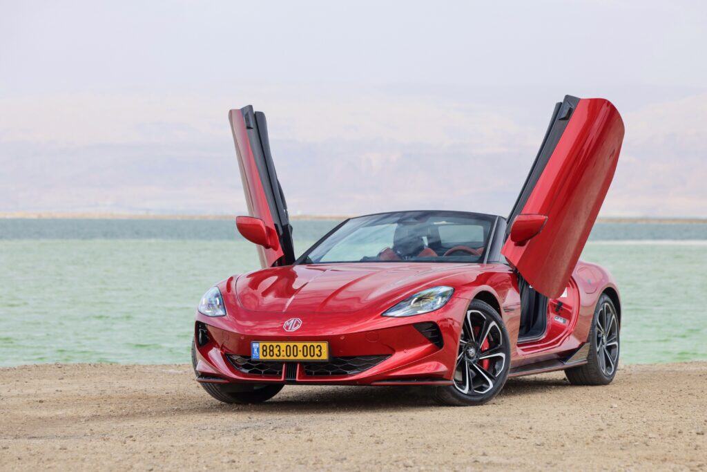 MG סייברסטר בישראל עם דלתות פתוחות