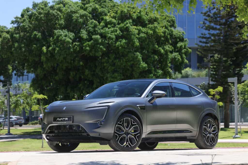 מבט צד על אווטאר 11