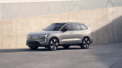 וולוו EX90 רכב פנאי חשמלי עם 7 מקומות ישיבה