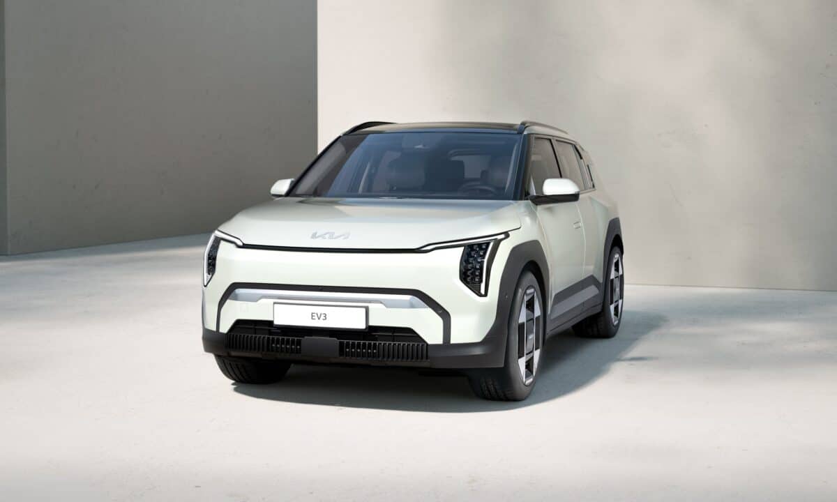 קיה EV3 רכב פנאי חשמלי קומפקטי