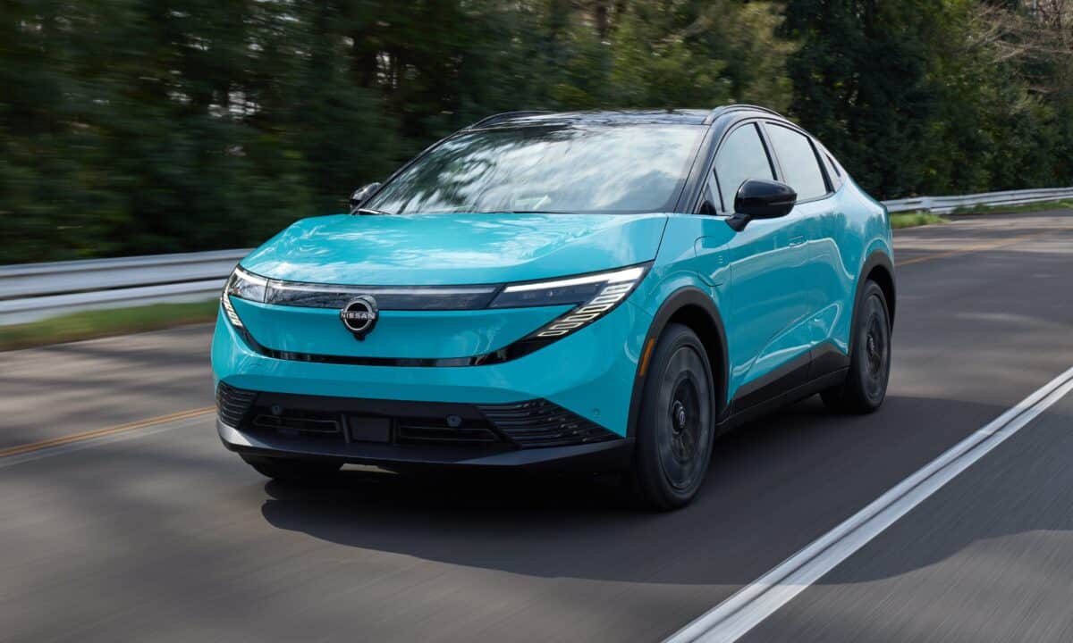 ניסאן ליף 2025