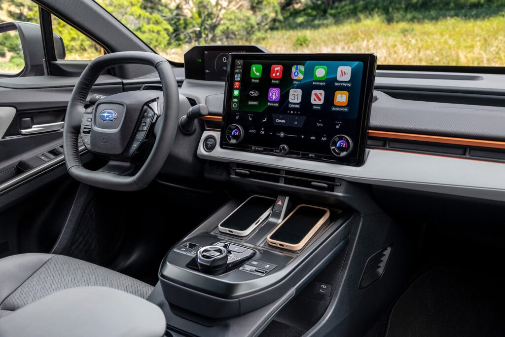 פנים הרכב וסביבת הנהג של סובארו Uncharted חשמלי