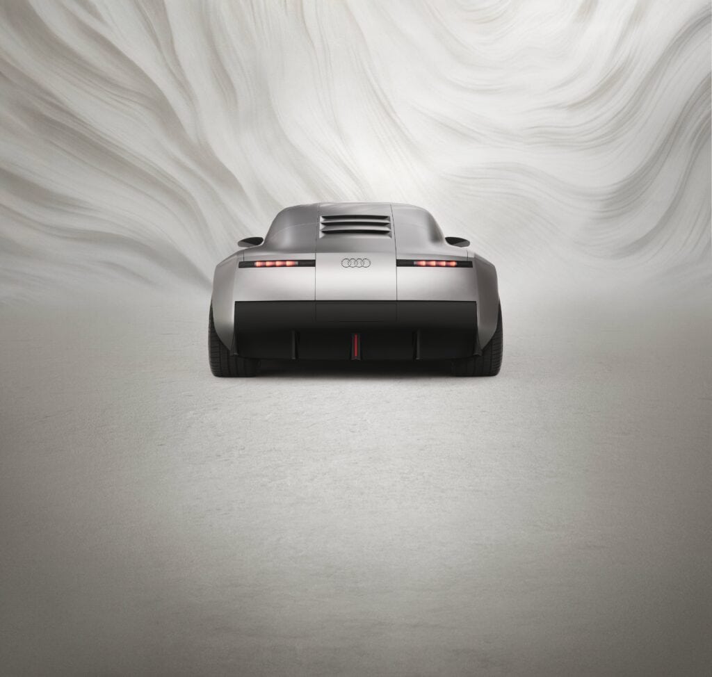 מבט אחורי על אאודי קונספט C